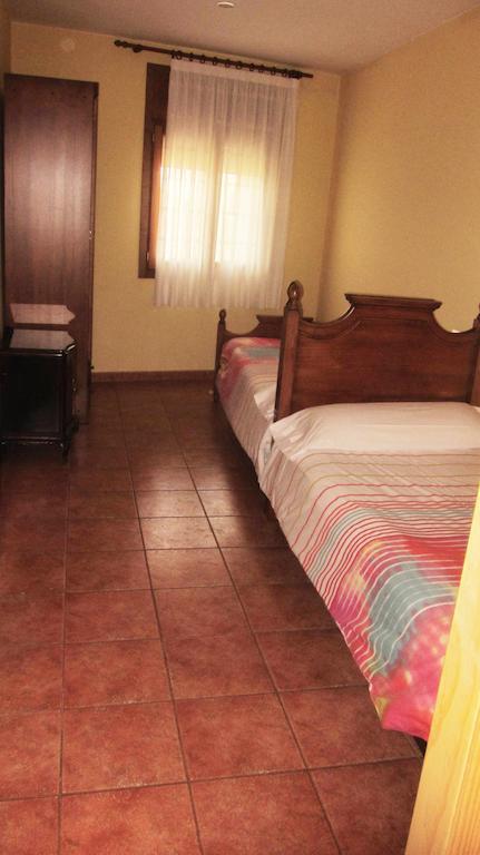 Apartaments La Fabrica Horta de Sant Joan Cameră foto