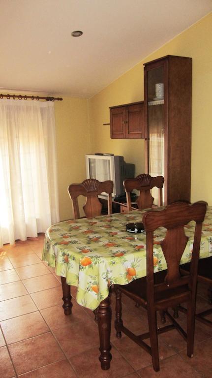 Apartaments La Fabrica Horta de Sant Joan Cameră foto