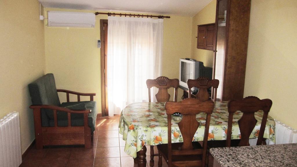 Apartaments La Fabrica Horta de Sant Joan Cameră foto